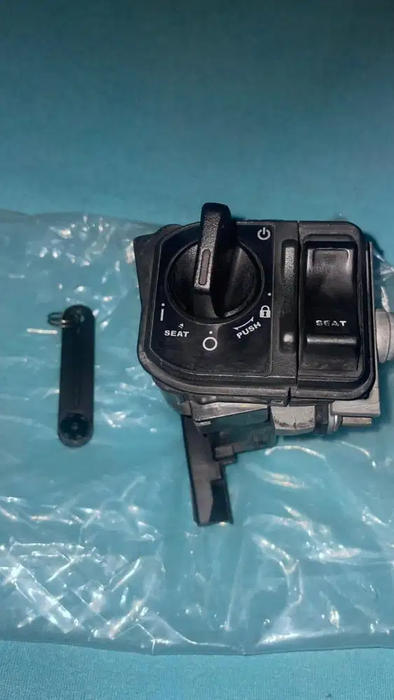 Kunci kontak vario 160 knop