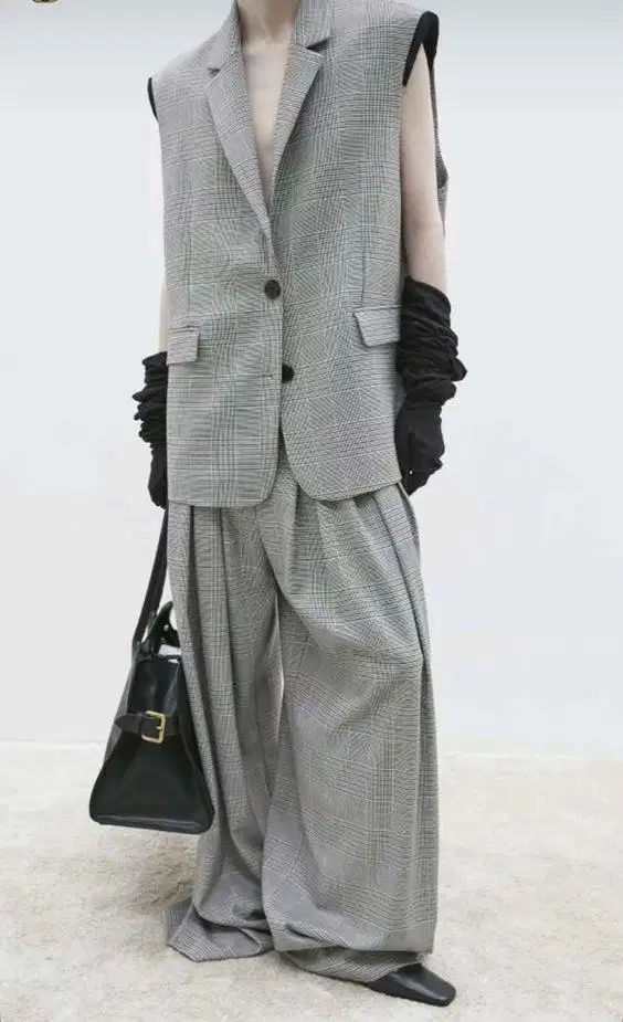 penjait jas atau jaket