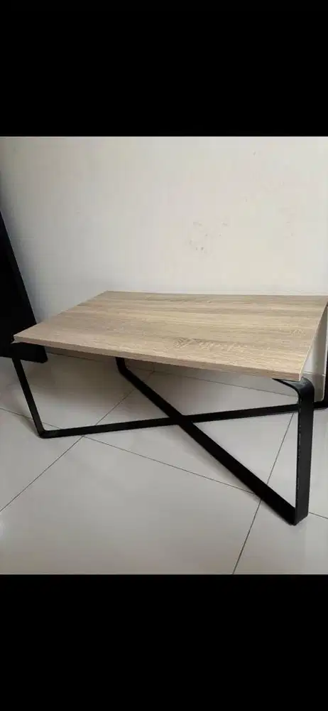 Meja informa kayu bagus