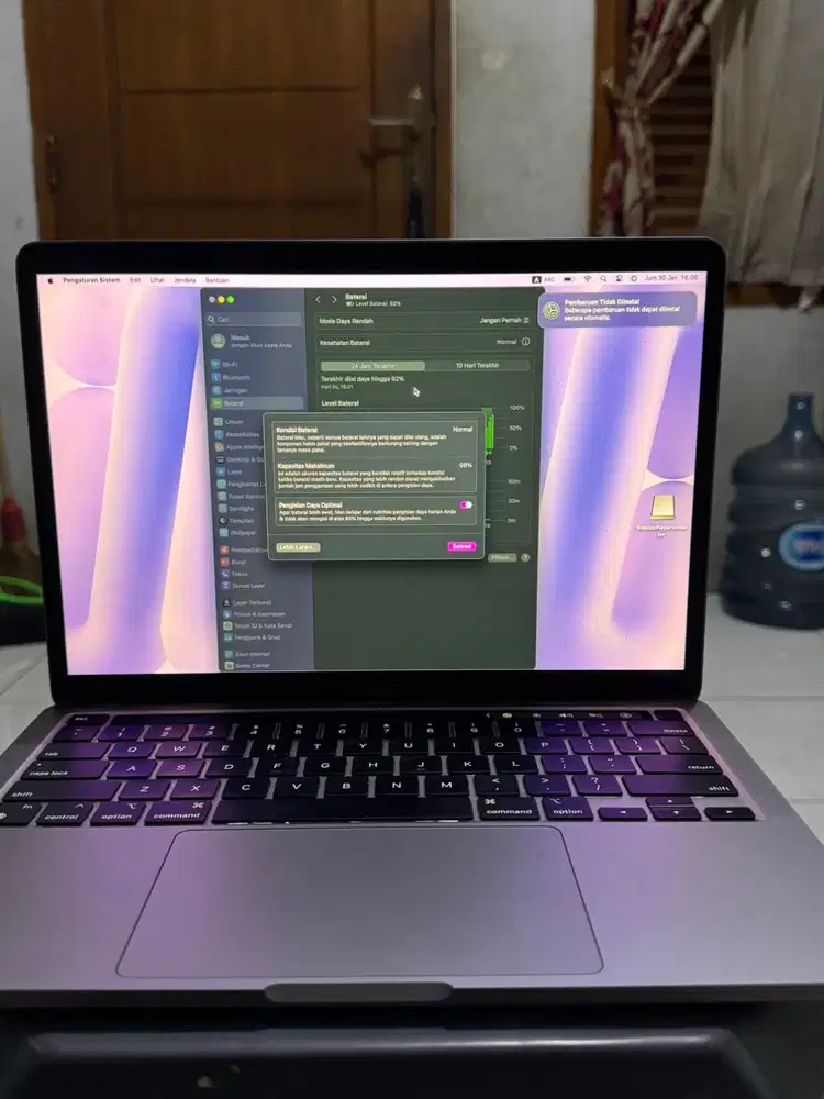 FOR SALE: MacBook Pro 13-inch M2 (2022) - Space Grey