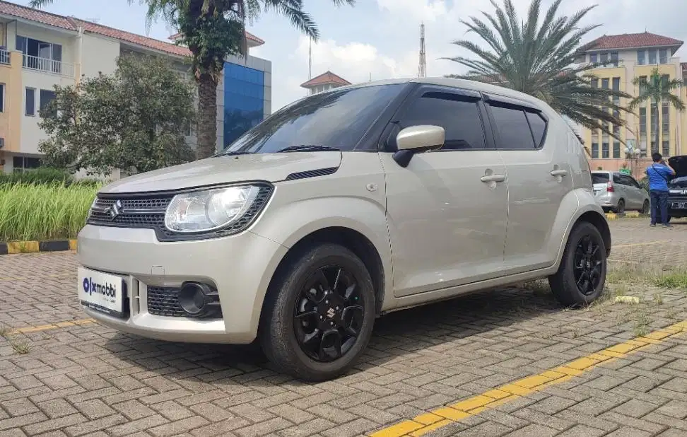 TERMURAH TDP 5,JT Suzuki Ignis 1.2 Bensin-AT Abu-Abu 2017