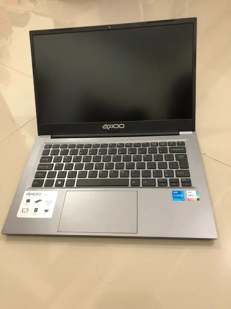 Laptop Axio Mybookprok5