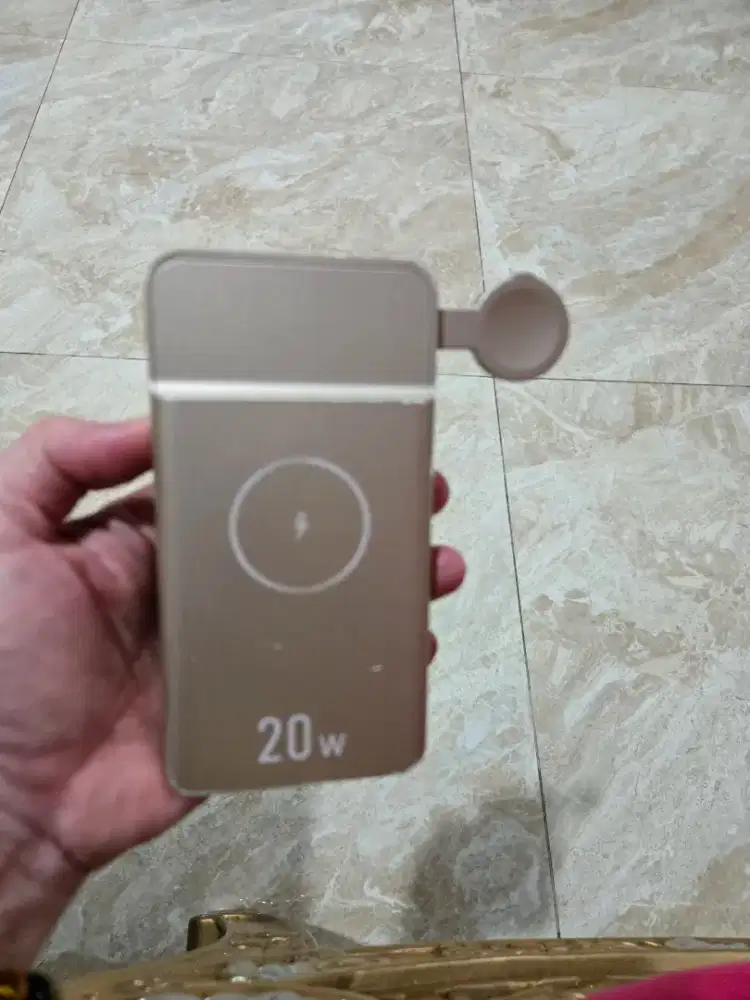 Jual murah rugi Power bank lycus 20watt magnofy Hp apple 10.000mah ori