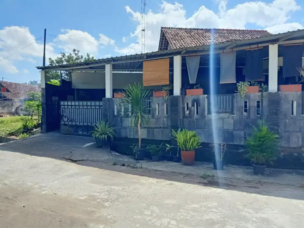 Rumah luas Tamanan  Banguntapan Sewon