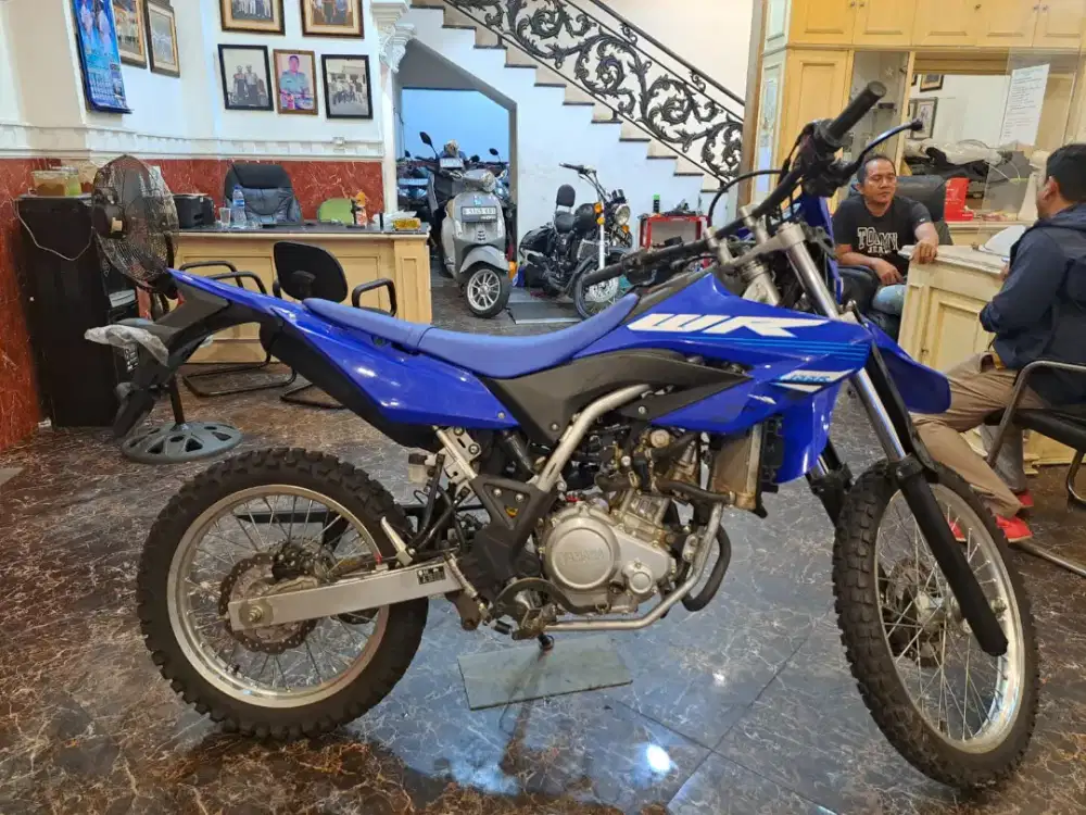 DP PROMO YAMAHA WR155 R TH 2025 KM.RENDAH MULUS KAYA BARU BISA CICIL