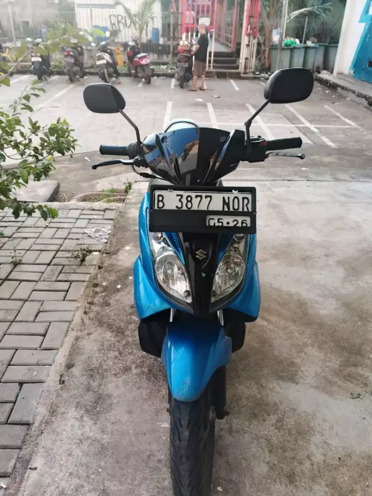 SUZUKI SKYWAVE 2011