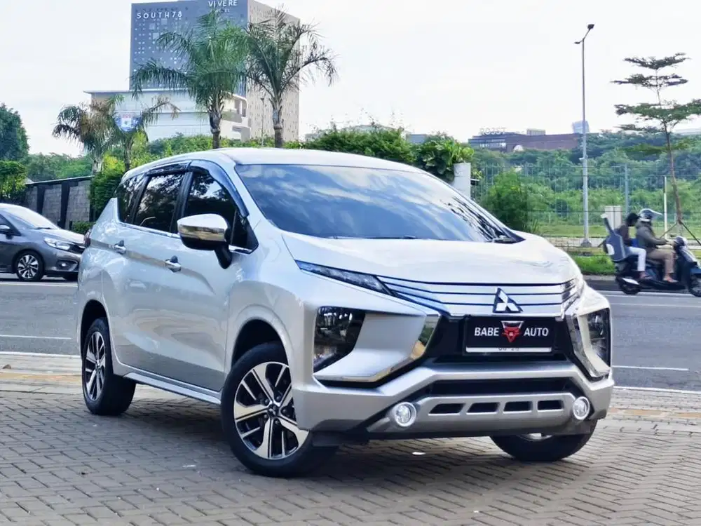 MITSUBISHI XPANDER ULTIMATE 1.5 AT 2019 KM LOW FULL ORI SERVICE RECORD