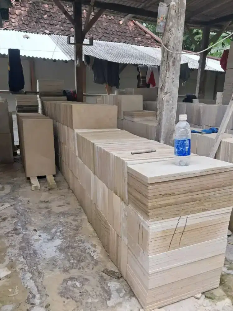 Batu Paras Krem uk30x60cm