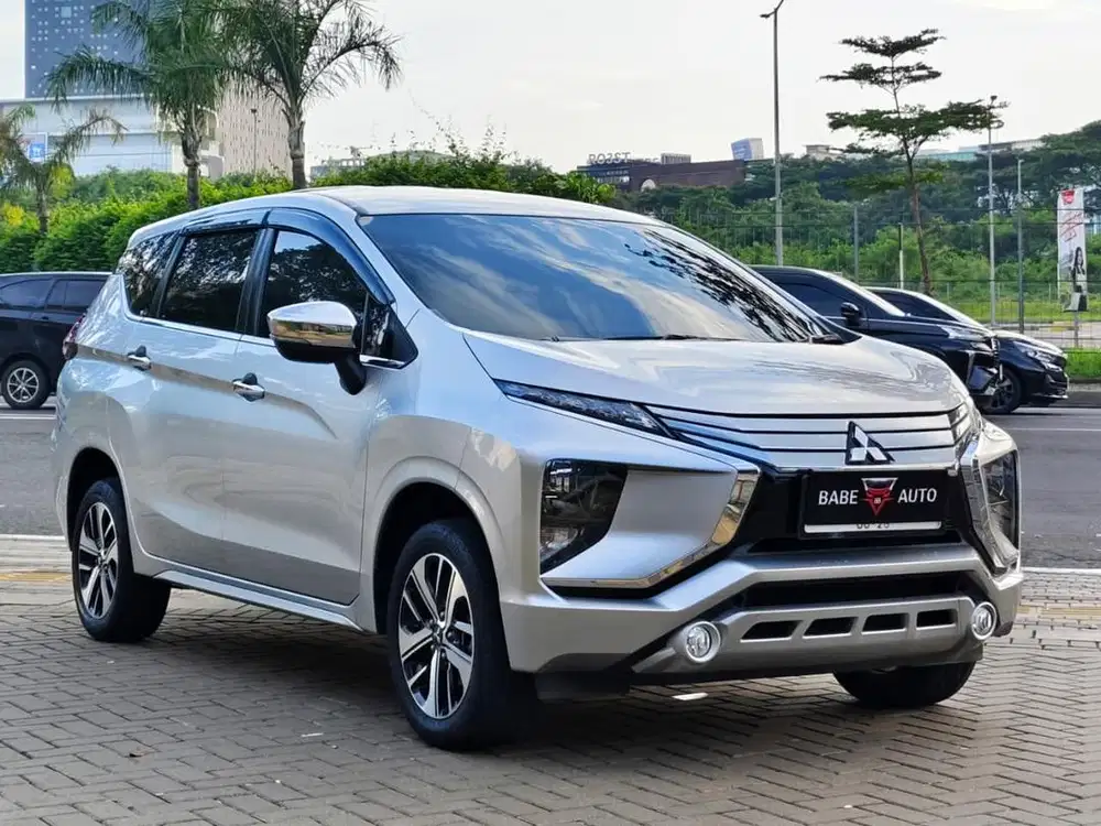SUPER LOW KM MITSUBISHI XPANDER ULTIMATE 1.5 AT 2019 original paint