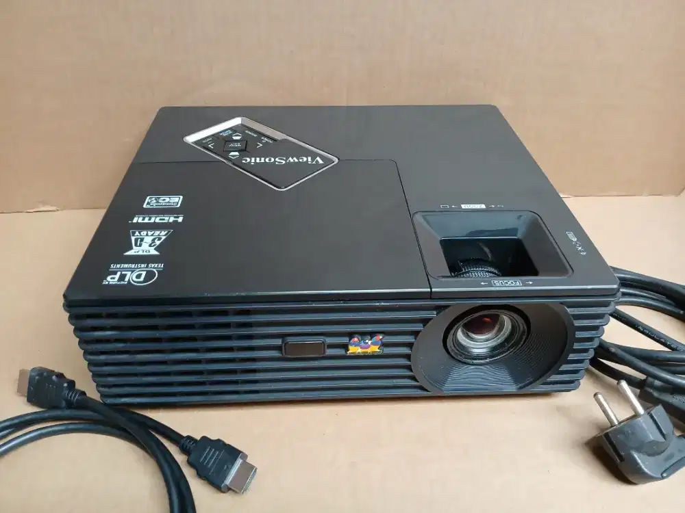 Proyektor Viewsonic PJD5134 HDMI 3000 Lumen