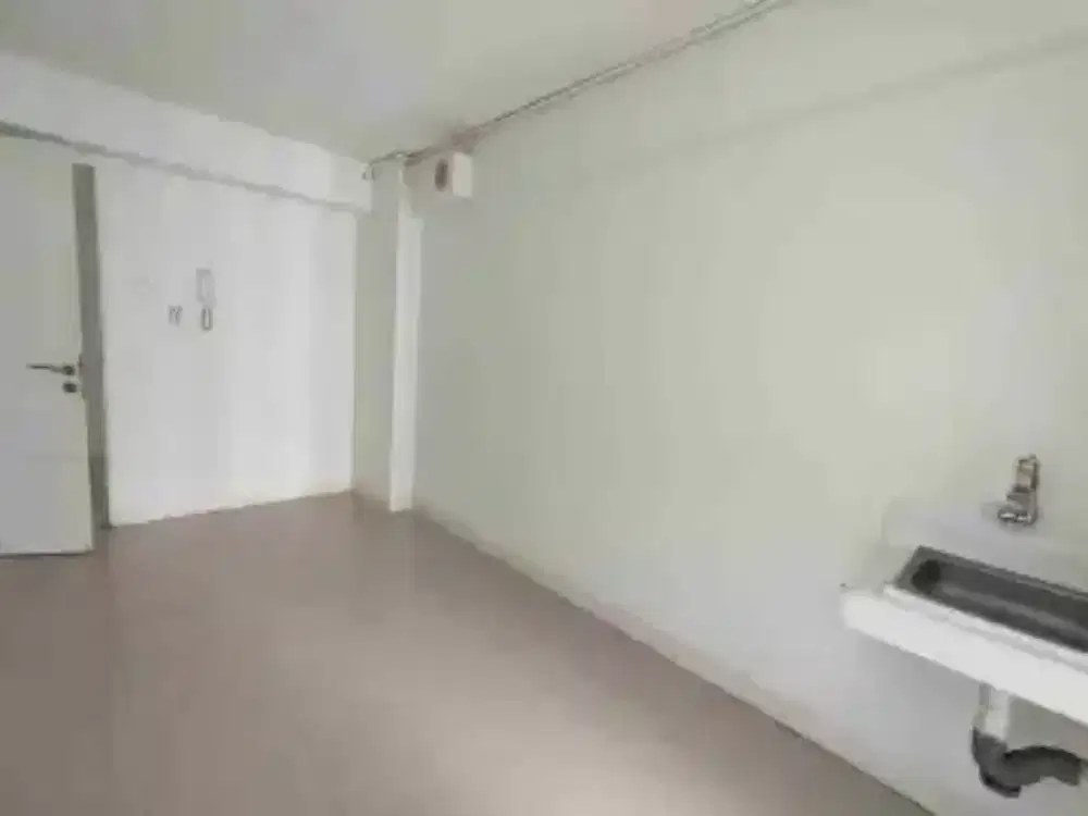Dijual unit Studio Kosongan Atas Mall Bassura City Basura