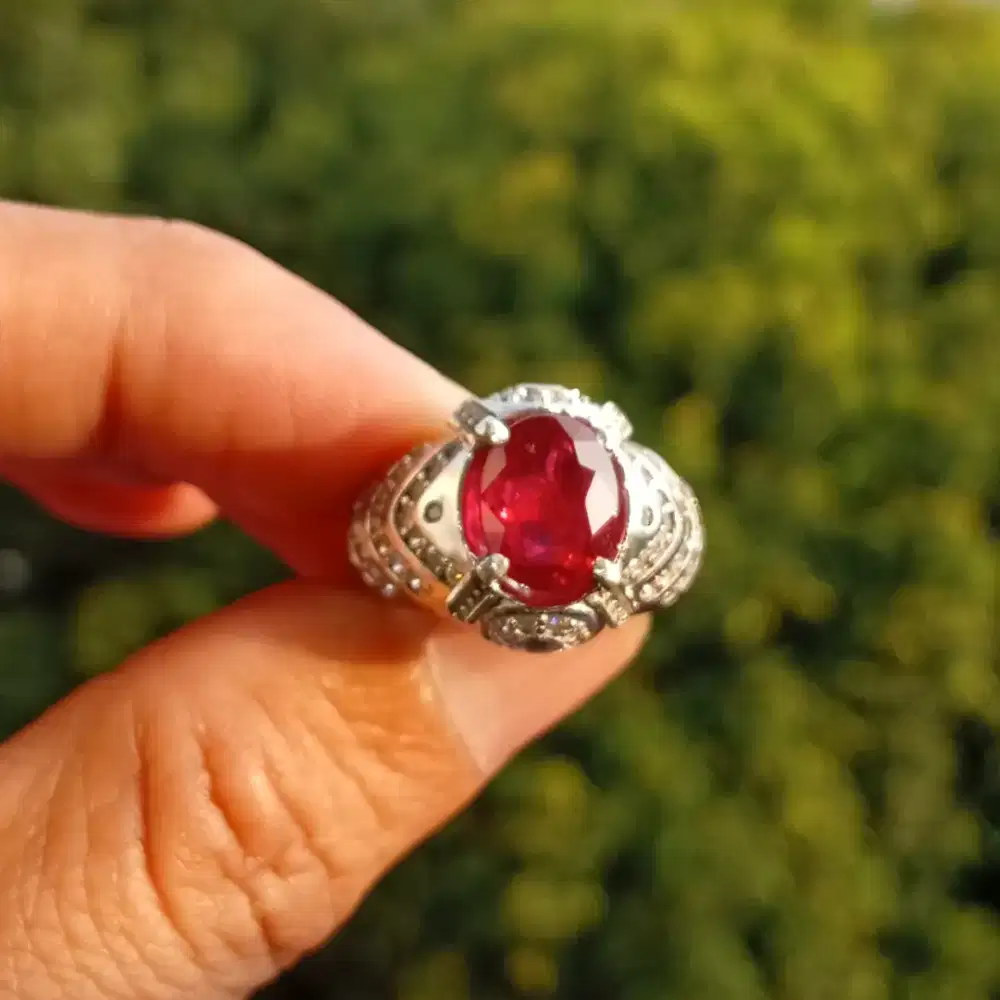 Vivid Red Ruby Africa est 3.5 ct ring Perak semi Micro 925