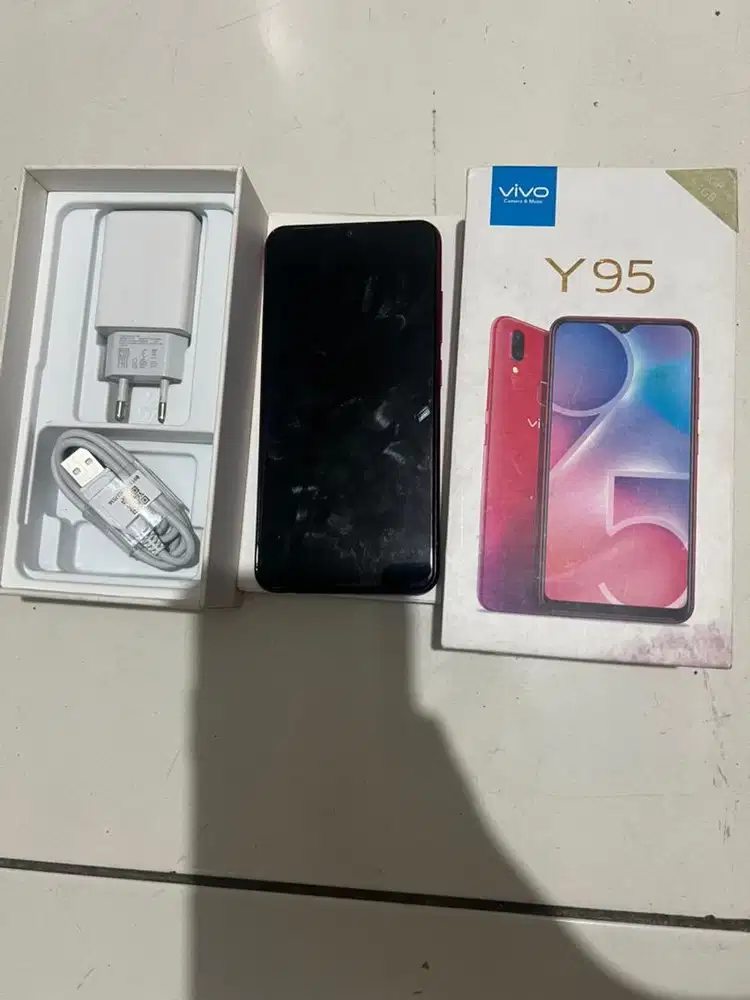 Vivo y95 4/64 fullset