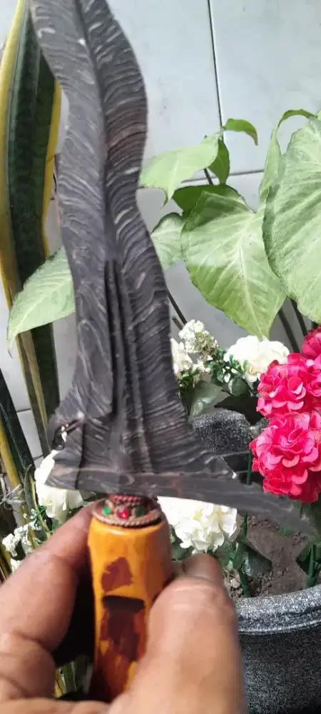 Keris sangkelat pamor miring