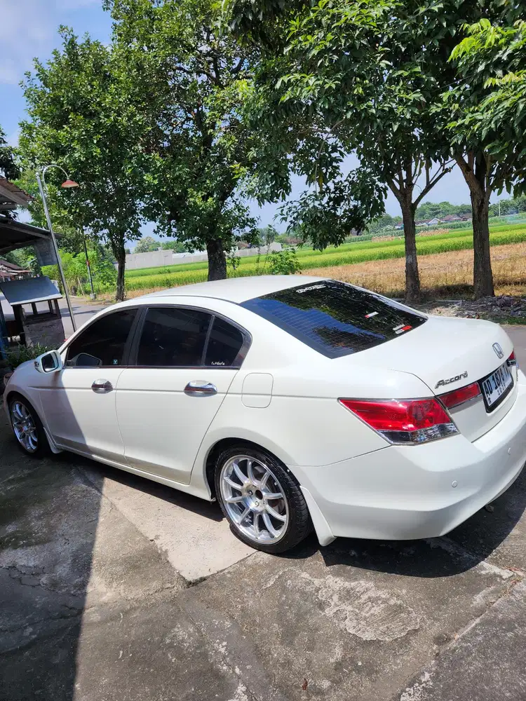 Honda Accord 2011 Bensin
