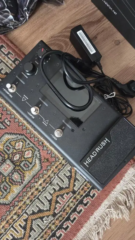 Efek gitar Headrush MX 5 kondisi mulus aman semua like new