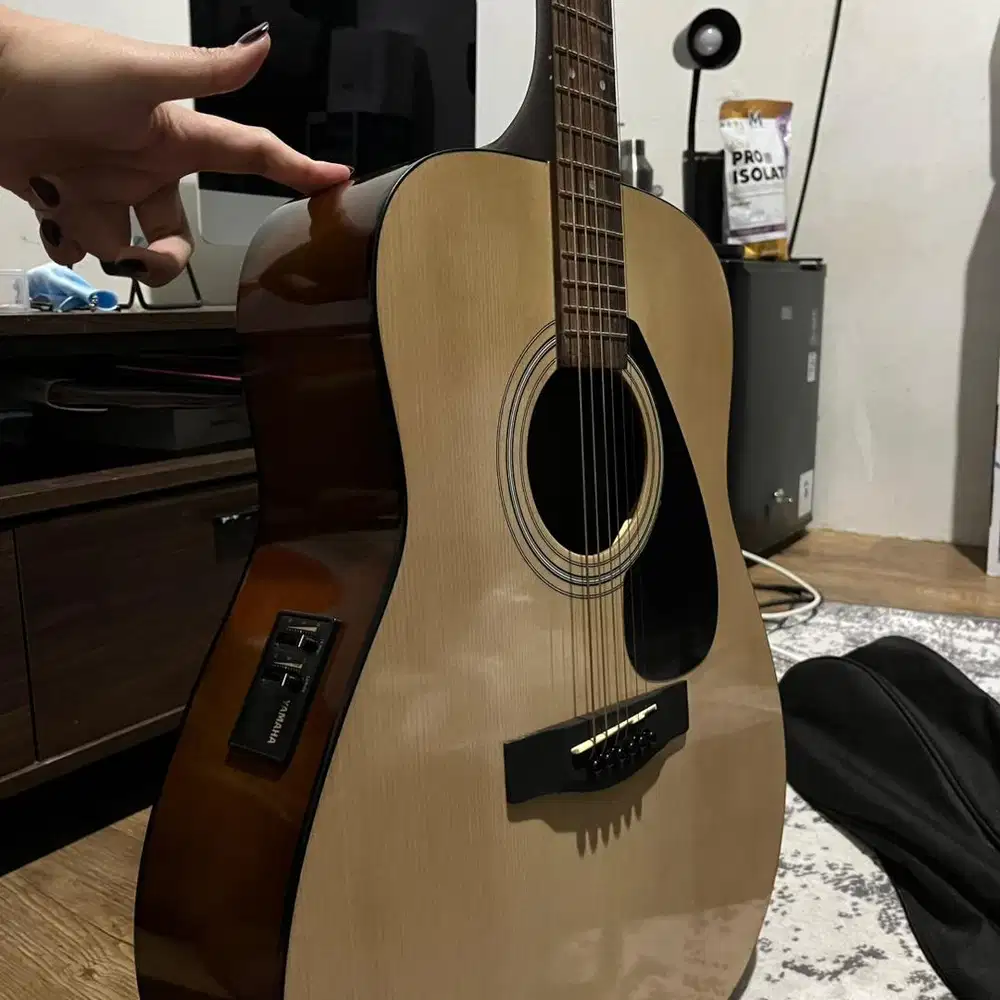 Yamaha FX310 Like New