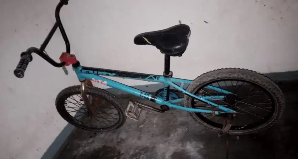 Sepeda BMX genio