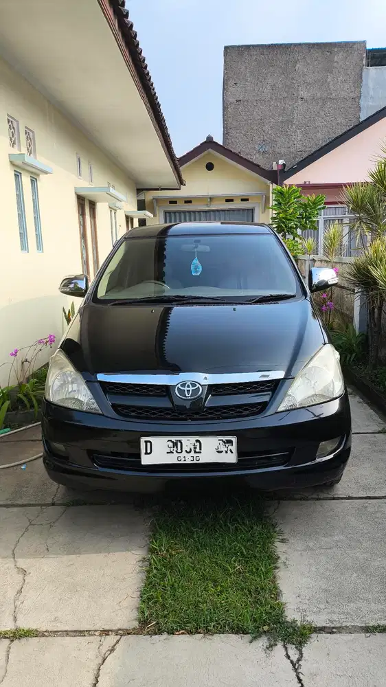Toyota Kijang Innova 2007 Bensin