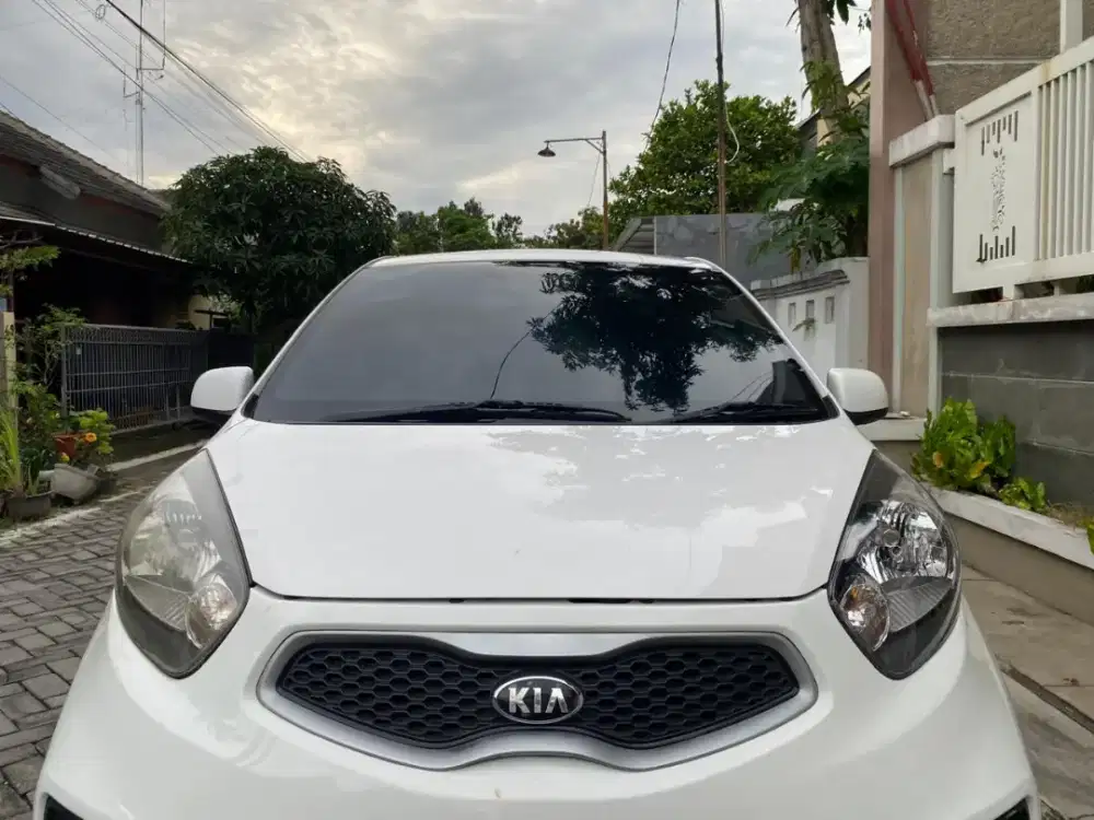 Picanto 2015/2014 Putih original mulus istimewaa