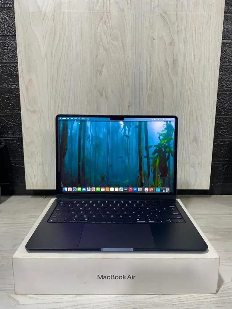 Macbook Air M3 2024 13inc RAM 8gb SSD 256gb EX iBOX