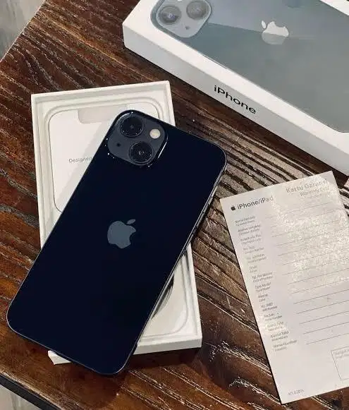 iphone 13 128Gb Garansi resmi (bekas mulus)