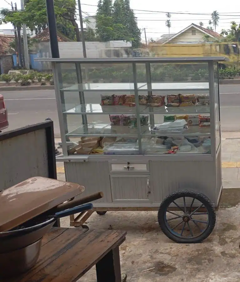 Perlengkapan Usaha - Gerobak