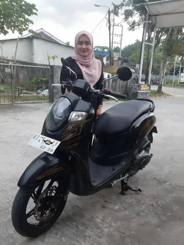 scoopy new donat 2018 ABS iSS srt lengkap siap jalan