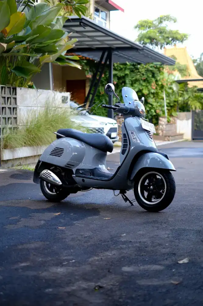 PIAGGIO VESPA GTS 150 3VIE 2015 TERMURAH SE-INDONESIA BERGARANSI 1 THN
