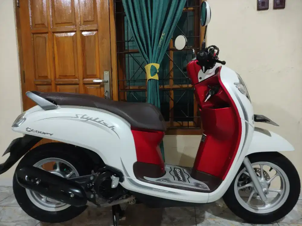 Super istimewa low km scoopy stylish cbs iss super mulus jarang ada