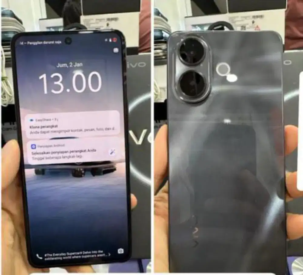 Vivo V60 Lite 
- Ram 8 / 256Gb