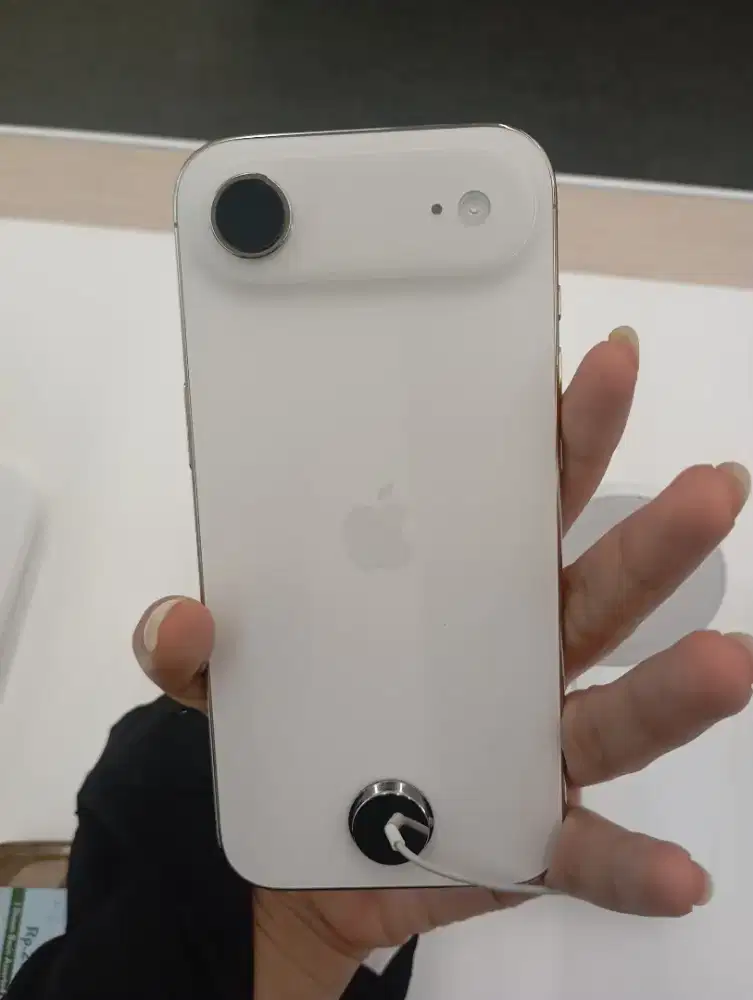 Cicilan tanpa Kartu Kredit iPhone Air 256 GB