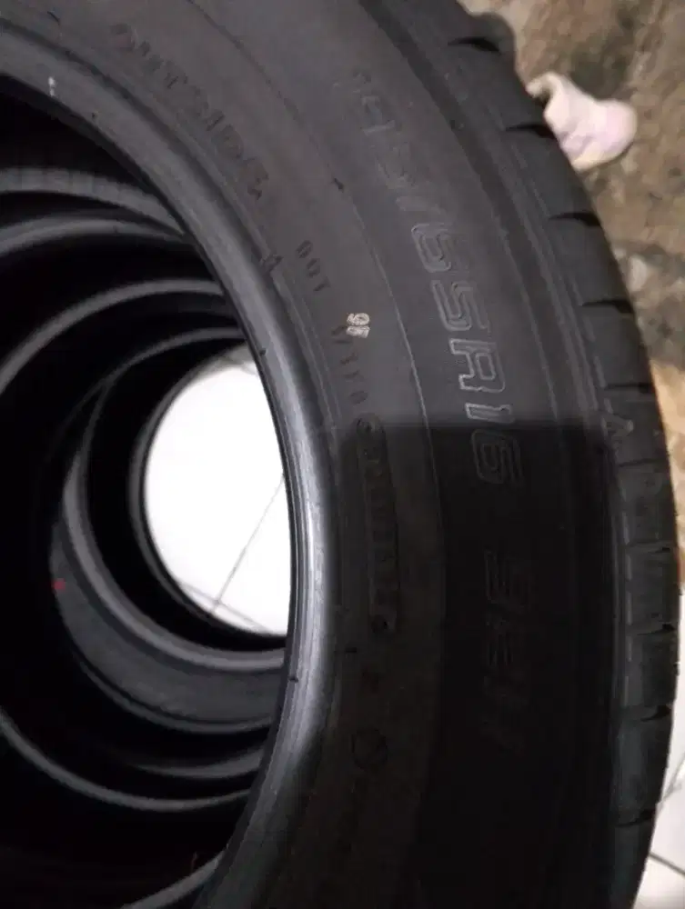 Ban Dunlop R16, belum pernah pakai