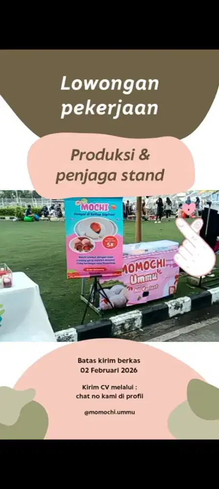 helper untuk membuat mochi dan penjaga stand