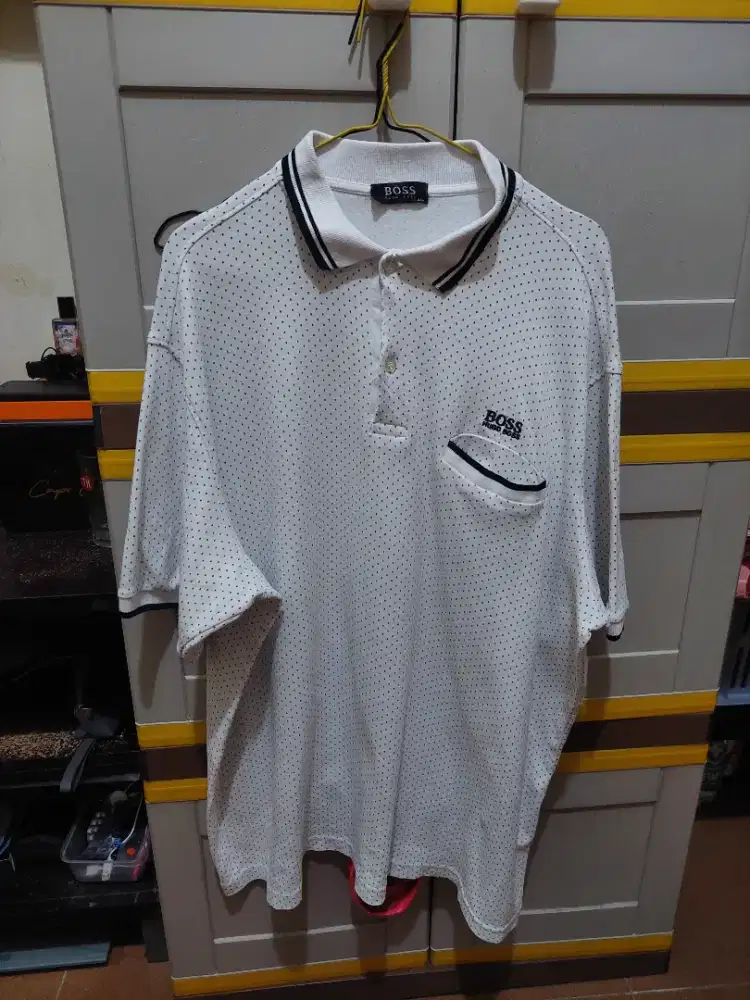 Kaos Hugo Boss bahanya mewah original  size Jumbo