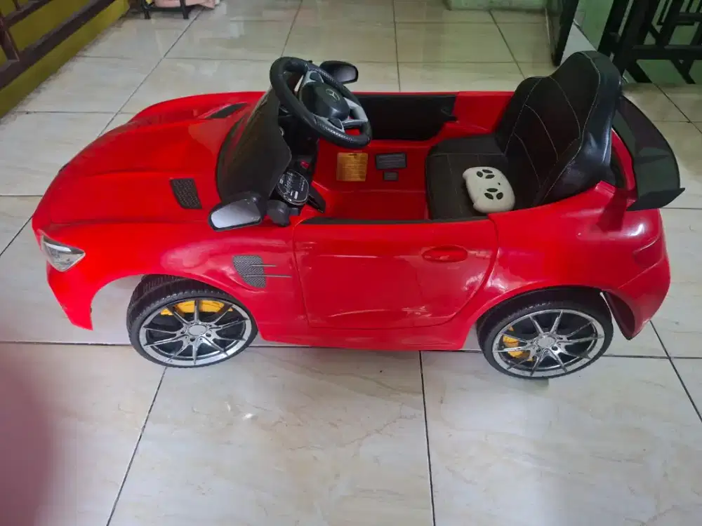 mobil aki anak second