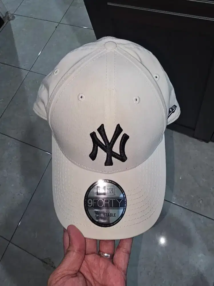 Topi merk New Era 10000% original