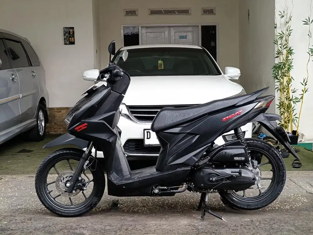 Beat deluxe tahun 2024 low km 19rb/tt boleh gan cash lebih bagus