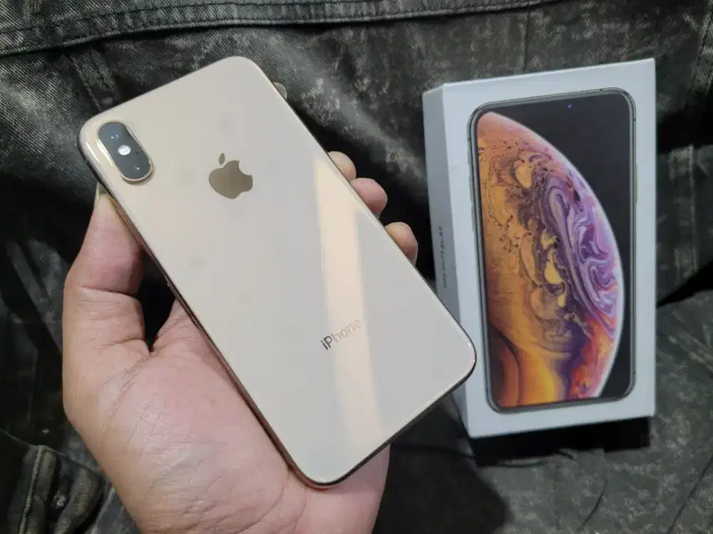 iPhone Xs 64gb mulus fullset sinyal aman nominus