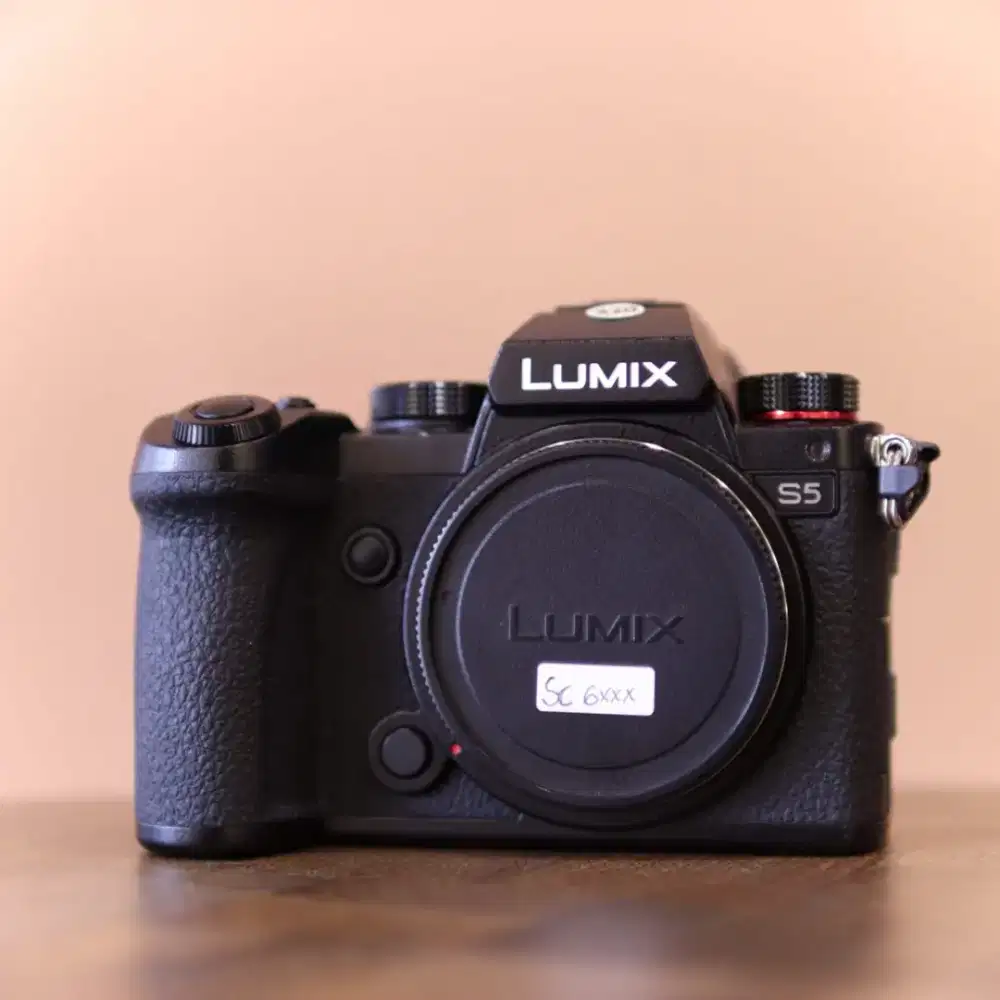 Kamera Panasonic Lumix S5 Body Only. SC 6Ribu. Good Condition