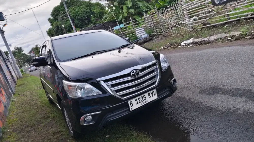 innova Diesel matic V barong di jogja