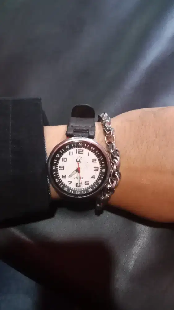 Jam tangan clasic bonus gelang