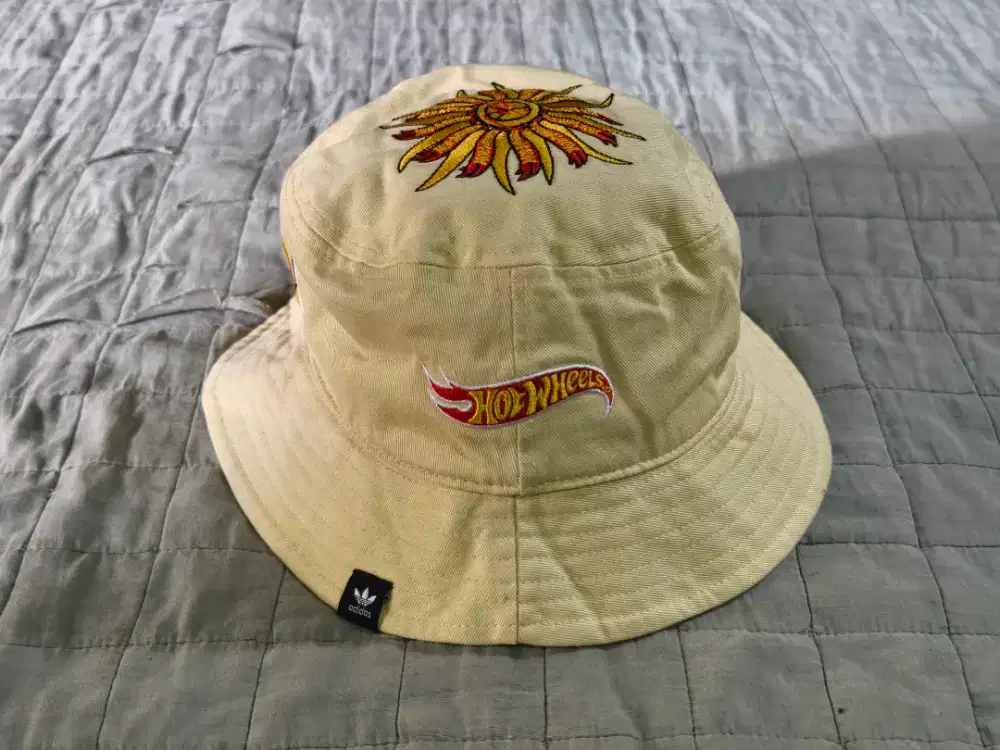 Bucket hat adidas