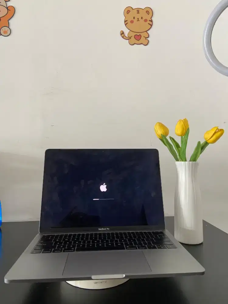 MacBook Pro Retina A1708 Gen 11 Core i5 ( Grade A)