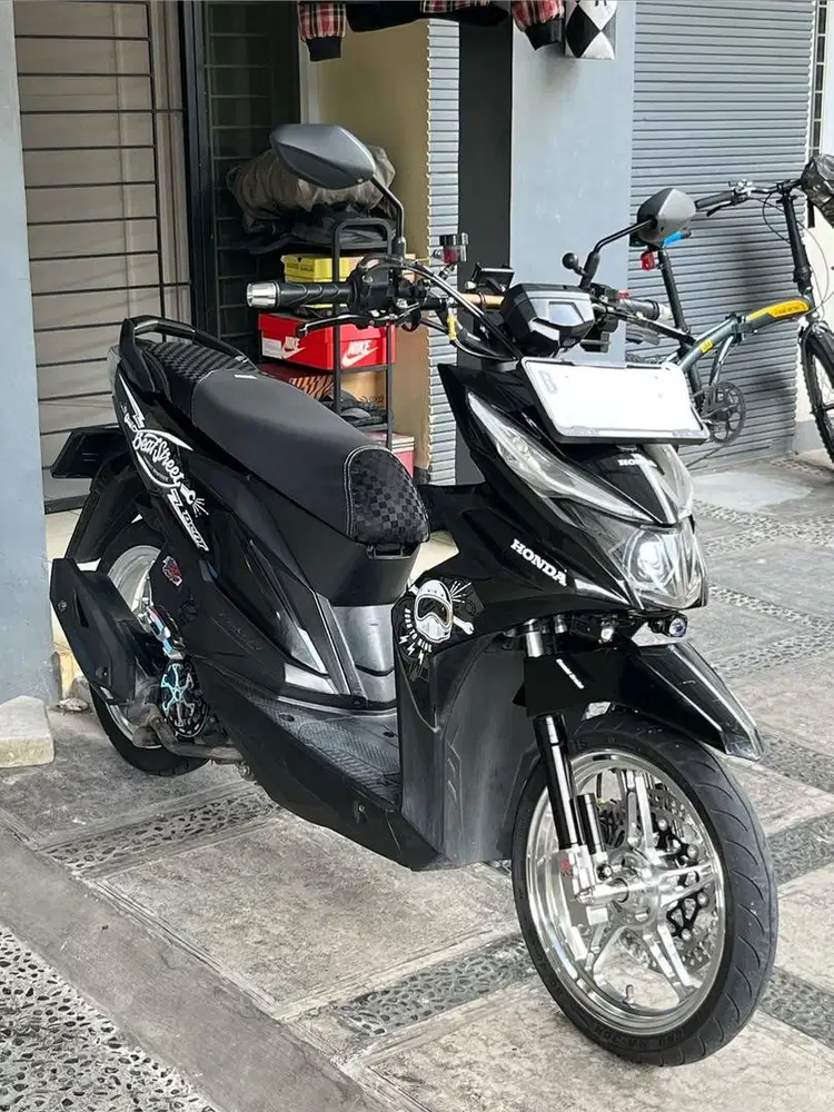 Honda Beat Street Tahun 2017