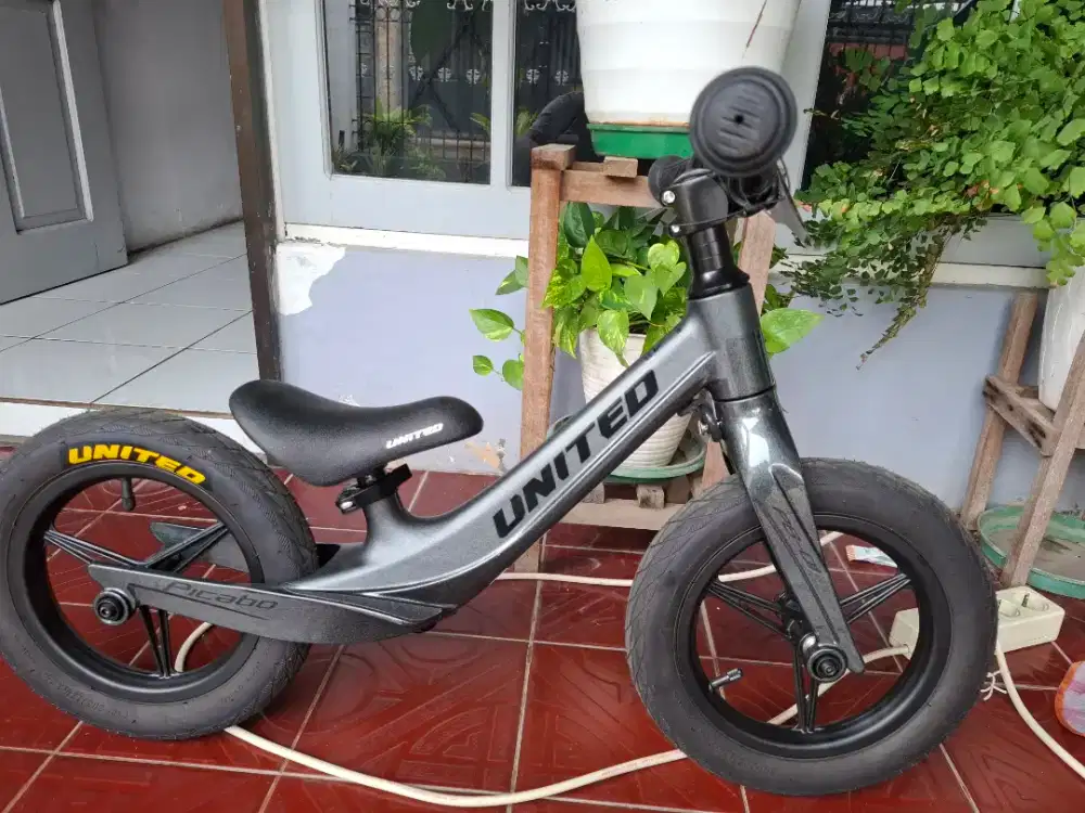 Pushbike, sepeda anak United original untuk latihan keseimbagan