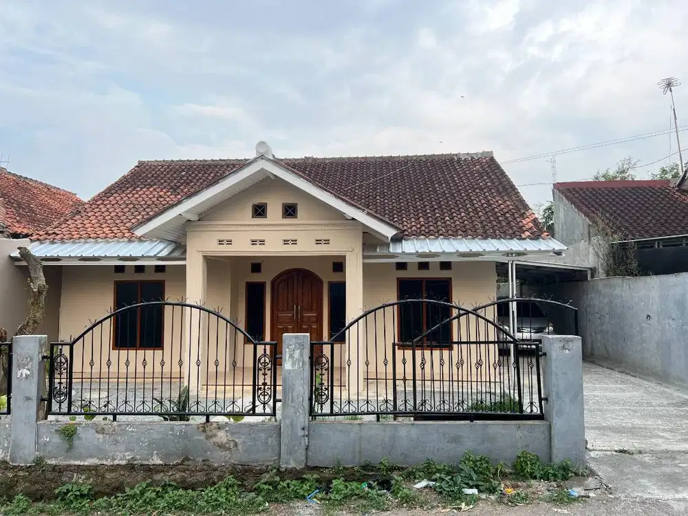 DIJUAL/DISEWAKAN RUMAH+Gudang