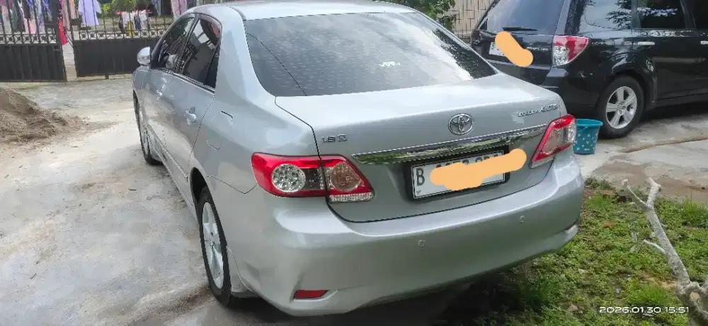 Dijual Toyota Altis 2012 Silver mulus original