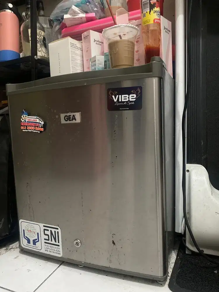 Kulkas Minibar Merk GEA