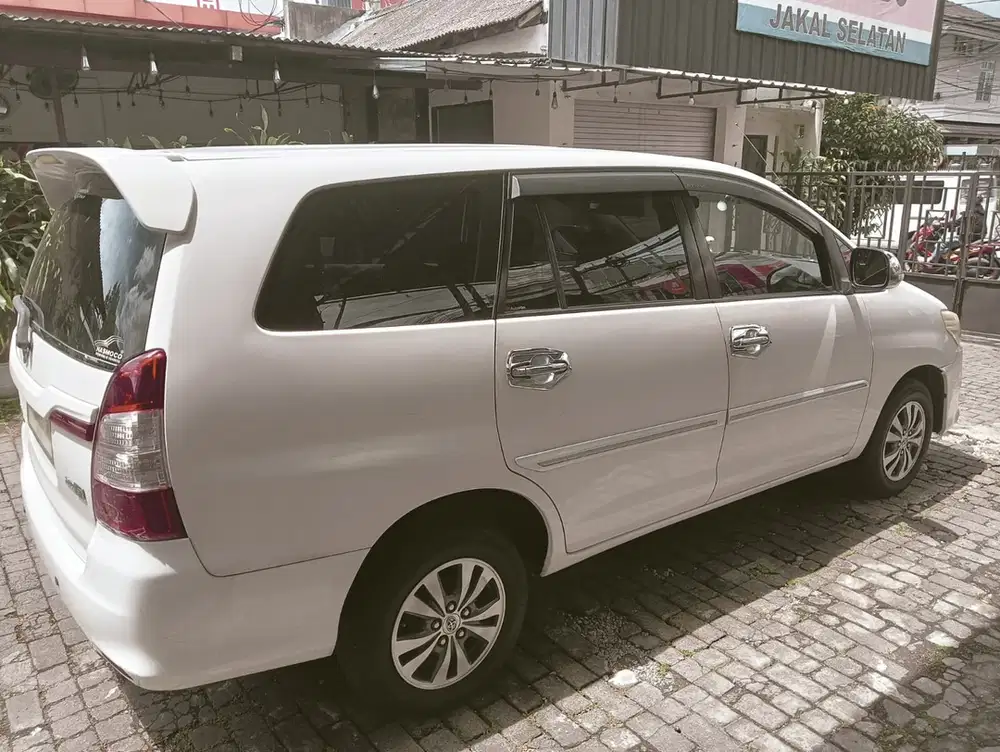 Toyota Kijang Innova 2015 Bensin
